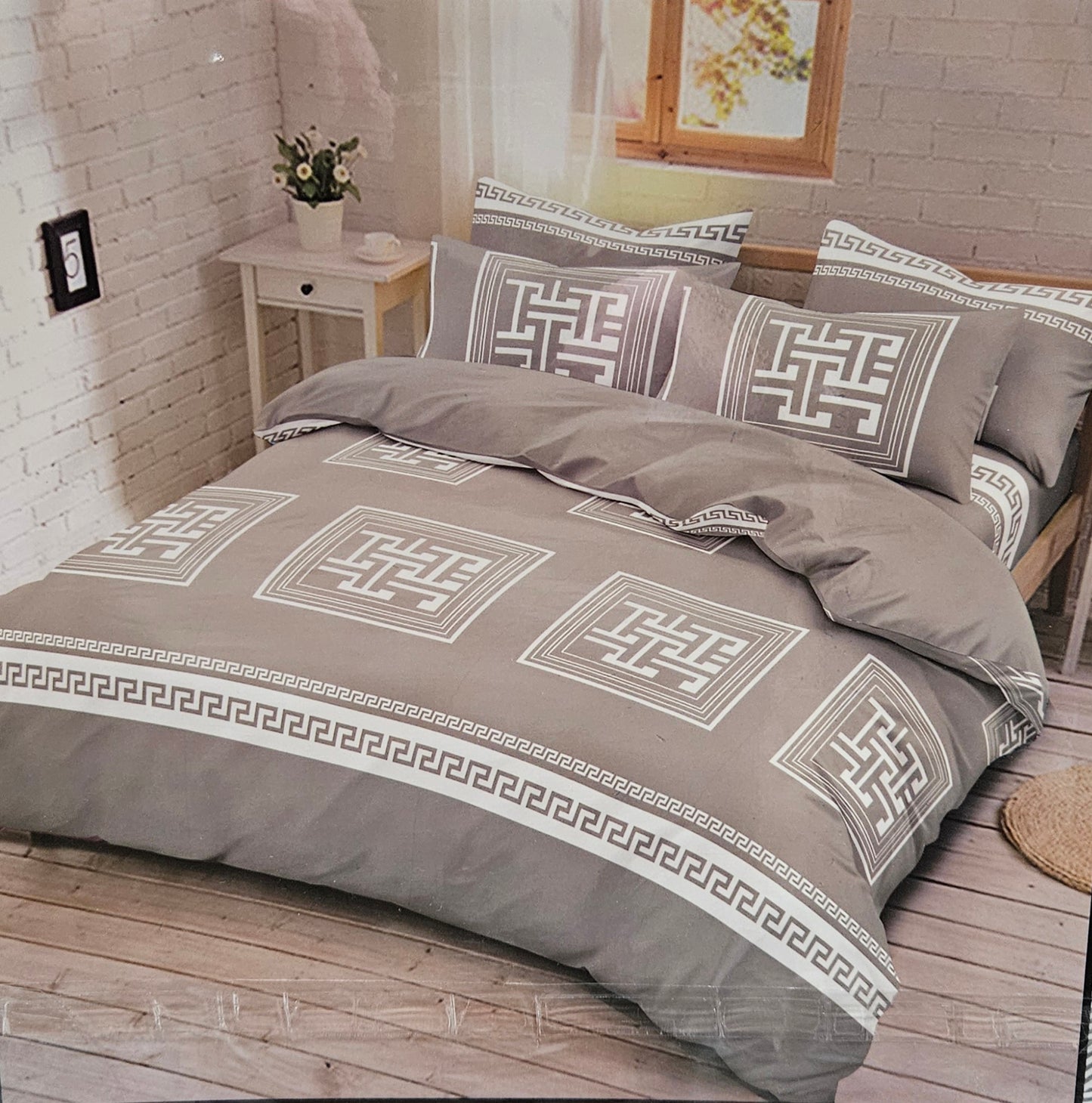 Greek Key Pattern Complete Bedding Set